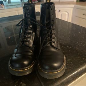 Dr Marten 1460 Smooth Leather Lace up Black Boots.